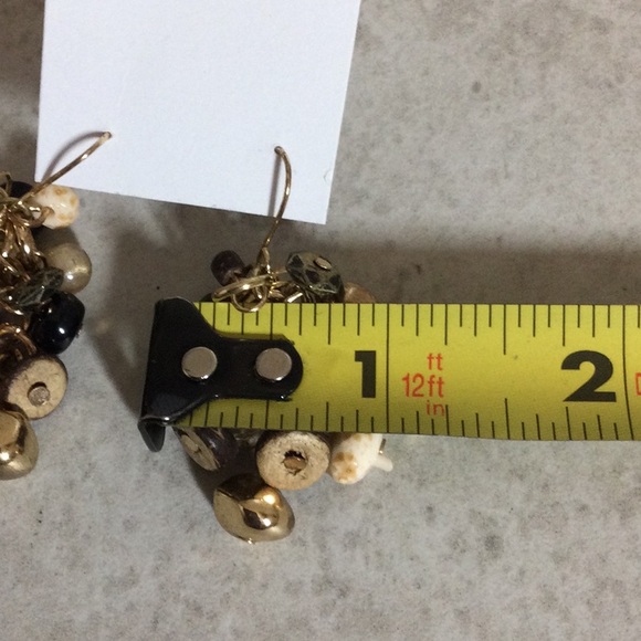 Cream and brown beaded gold drop earrings - Picture 7 of 8